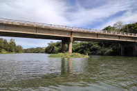 Ponte Rio Alonso PR-451 no limite entre Cruzmaltina e Grandes Rios