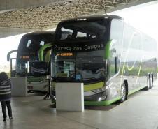 Ônibus na rodoviária de Curitiba