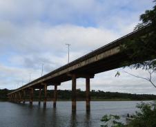 Ponte Rio Paranapanema PR-182 em Diamante do Norte divisa com São Paulo