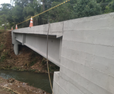 Obras na Ponte sobre Rio Jararaca