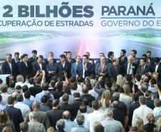 O governador Carlos Massa Ratinho Junior lançou, nesta terça-feira (07), o Programa de Revitalização das Estradas, que vai beneficiar todas as regiões do Paraná. Foto: Rodrigo Felix Leal/ANPr