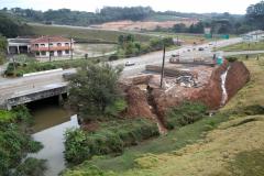 Obras de duplicação da rodovia entre Curitiba e Almirante Tamandaré.
